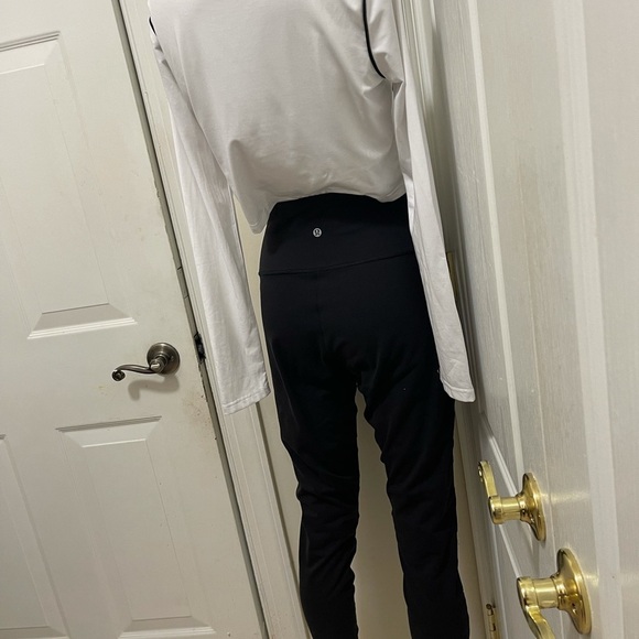 Lululemon great conditions Athletic pants - Picture 6 of 11